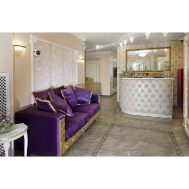 Стойка ресепшн Francesco